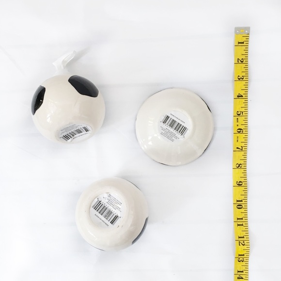 Soccer 3 Piece Set Bathroom Decor NWT - Picture 2 of 2